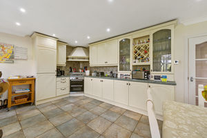 Kitchen- click for photo gallery